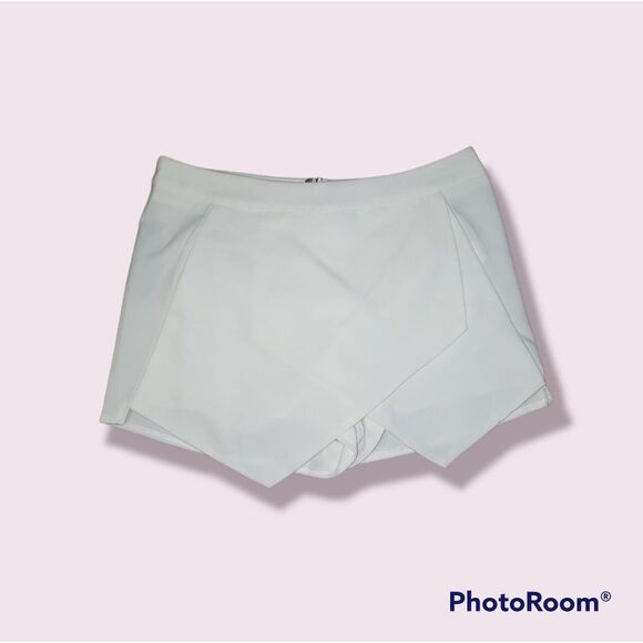 Missguided White Wrap Envelope Mini Skort Size 4 - Picture 1 of 5